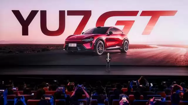 小米发布YU7双车矩阵：纽北破纪录，23.35万起步剑指Model Y