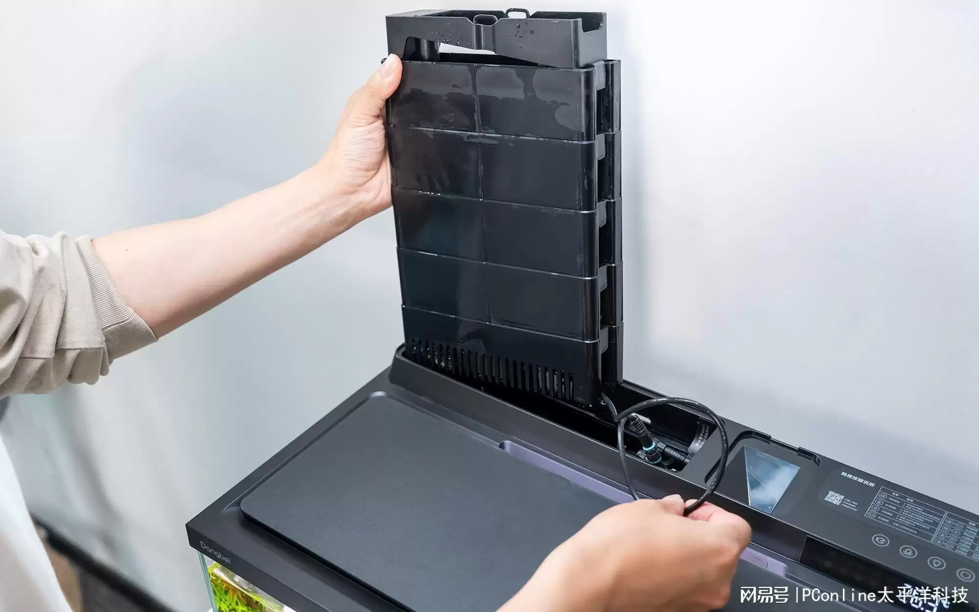 当贝2S Ultra智能鱼缸：比电子宠物更上头的活体解压玩具
