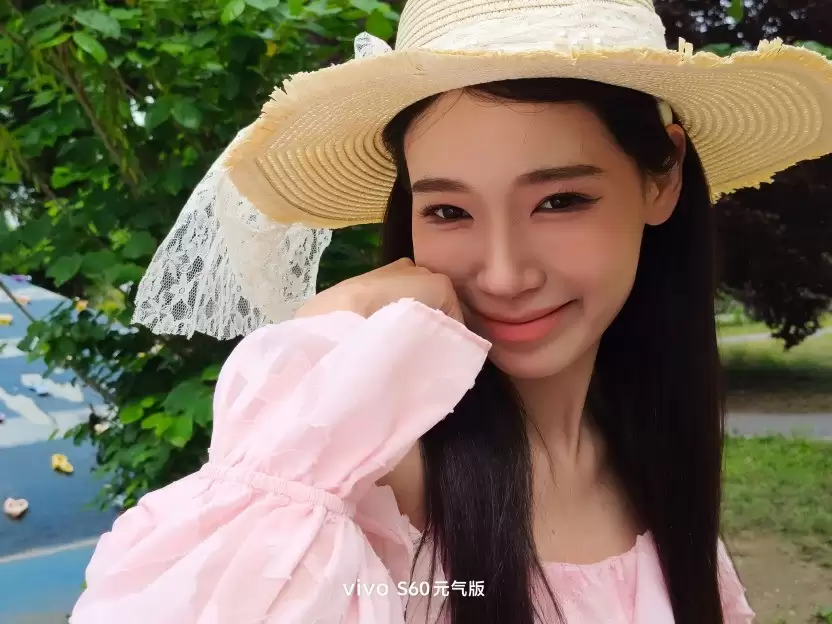 撇了手机壳,修图说再见?vivo S60 元气版全面评测