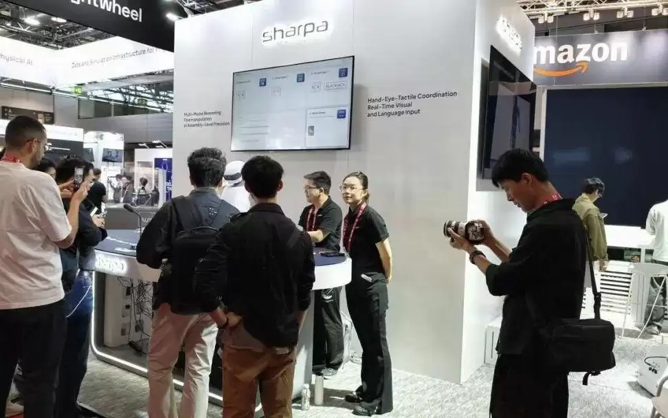 ICRA 2026 现场：中国军团主导维也纳，新锐巨头混战具身智能深水区