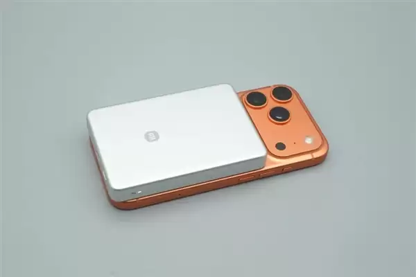 拆解报告:小米金沙江10000mAh 45W超薄磁吸移动电源