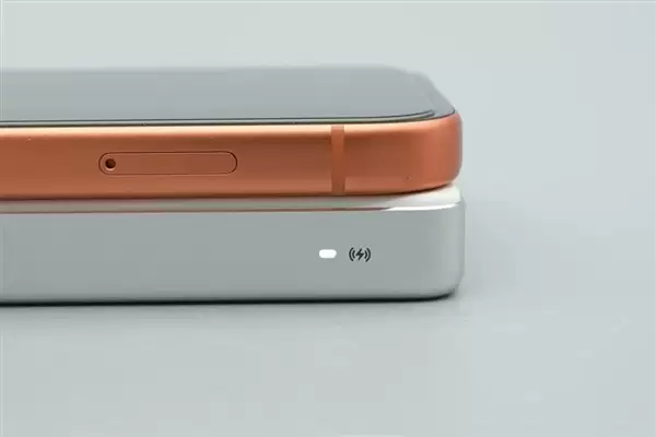 拆解报告:小米金沙江10000mAh 45W超薄磁吸移动电源
