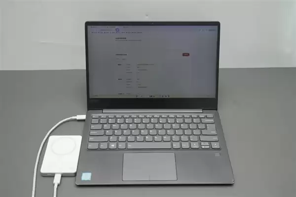 拆解报告:小米金沙江10000mAh 45W超薄磁吸移动电源