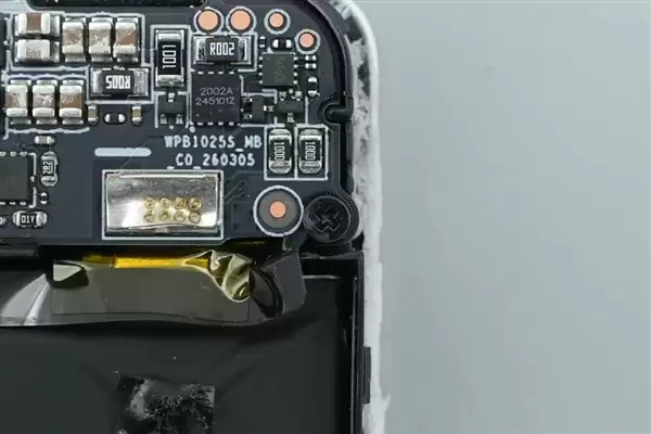 拆解报告:小米金沙江10000mAh 45W超薄磁吸移动电源