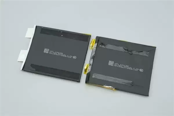 拆解报告:小米金沙江10000mAh 45W超薄磁吸移动电源