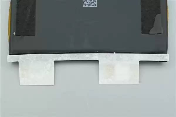 拆解报告:小米金沙江10000mAh 45W超薄磁吸移动电源