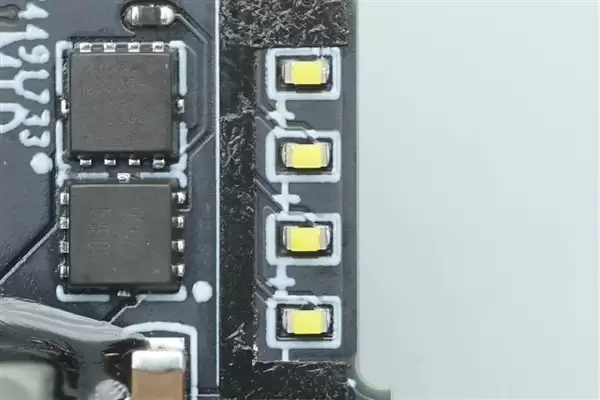 拆解报告:小米金沙江10000mAh 45W超薄磁吸移动电源