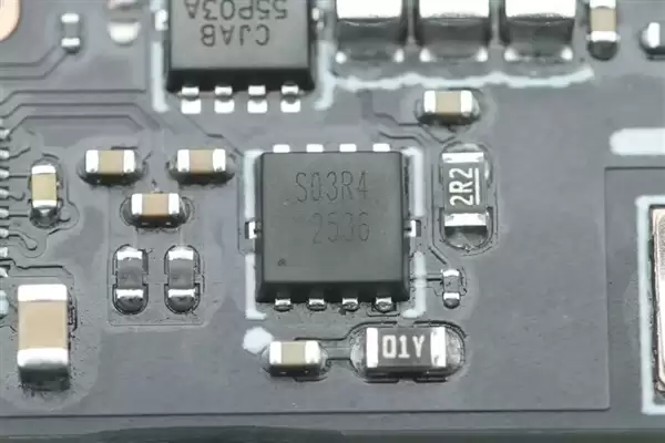 拆解报告:小米金沙江10000mAh 45W超薄磁吸移动电源