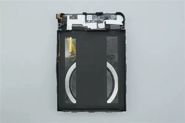 拆解报告:小米金沙江10000mAh 45W超薄磁吸移动电源