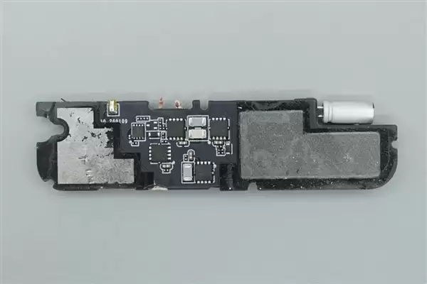 拆解报告:小米金沙江10000mAh 45W超薄磁吸移动电源