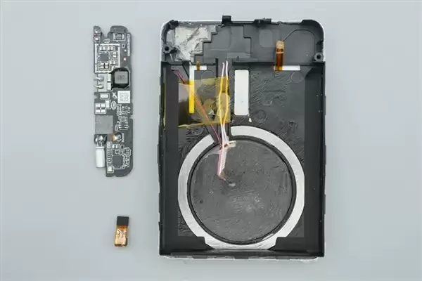 拆解报告:小米金沙江10000mAh 45W超薄磁吸移动电源
