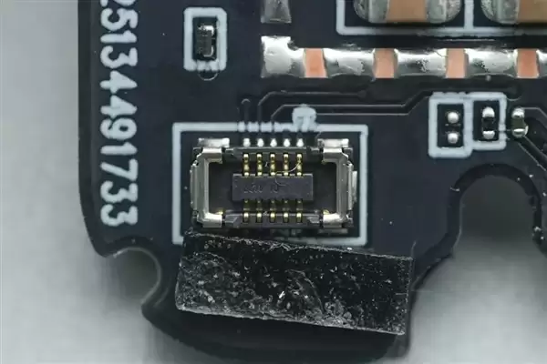 拆解报告:小米金沙江10000mAh 45W超薄磁吸移动电源