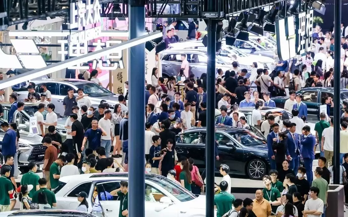 商用车、新能源成5月最大亮点，中汽协：应深化行业治理，深耕国际化