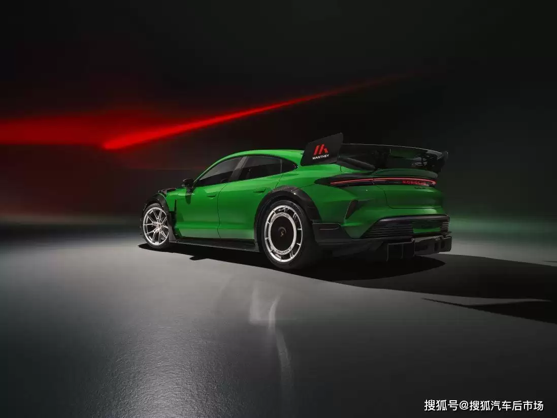 倍耐力P Zero Trofeo RS轮胎赋能保时捷Taycan Turbo GT 纽博格林赛道再创新辉煌