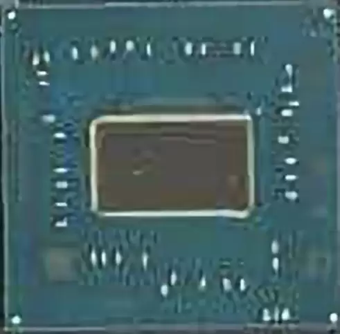 英特尔 Z990 芯片组实物图流出峰值功耗或达 14W