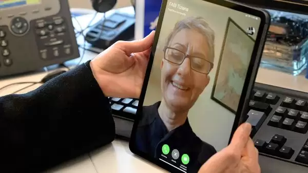 “注视感知”与“FaceTime 通话注视感知校正”有什么区别? “注视感知”与“FaceTime 通话注视感知校正”有什么区别?