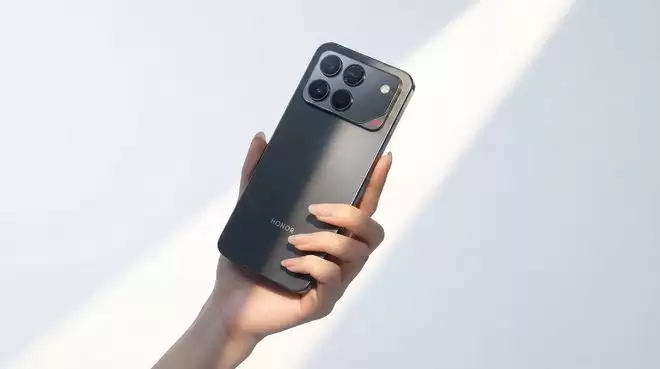 赶超平板！手机电池卷向10000mAh，充电宝彻底完犊子了？