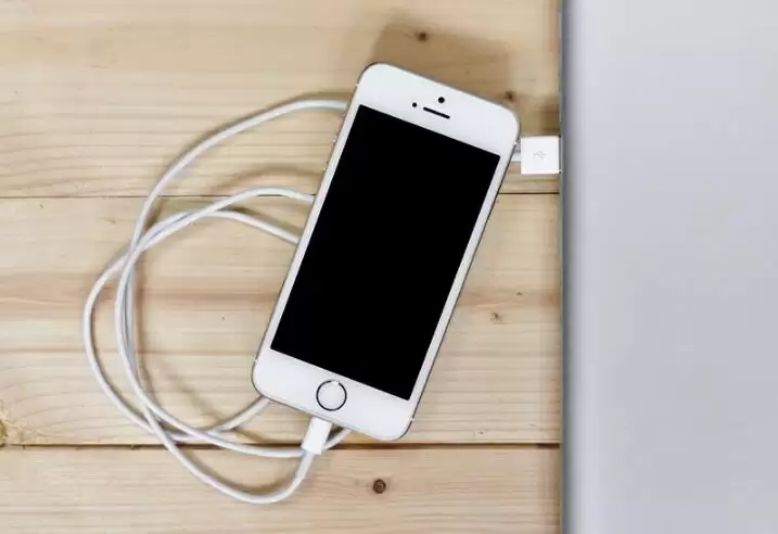 iPhone 出现间歇性黑屏的问题怎么办? iPhone 出现间歇性黑屏的问题怎么办?
