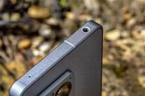 粉丝向产品Xperia 1 VIII