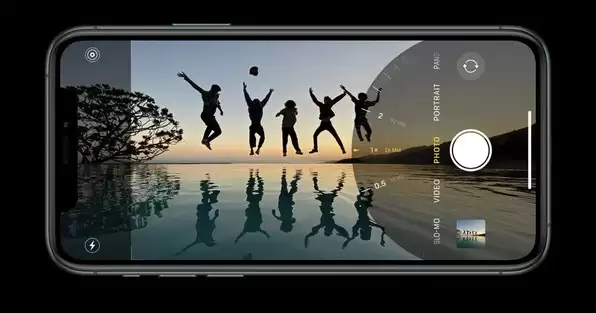 如何使用 iPhone 11 超取景框拍摄功能? 如何使用 iPhone 11 超取景框拍摄功能?