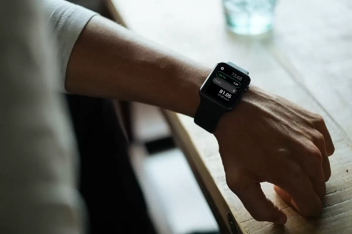 如何在 Apple Watch 上使用拆分的帐单和小费计算器功能? 如何在 Apple Watch 上使用拆分的帐单和小费计算器功能?