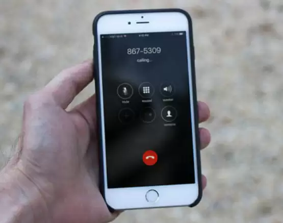 iPhone手机突然打不出电话是什么问题? iPhone手机突然打不出电话是什么问题?