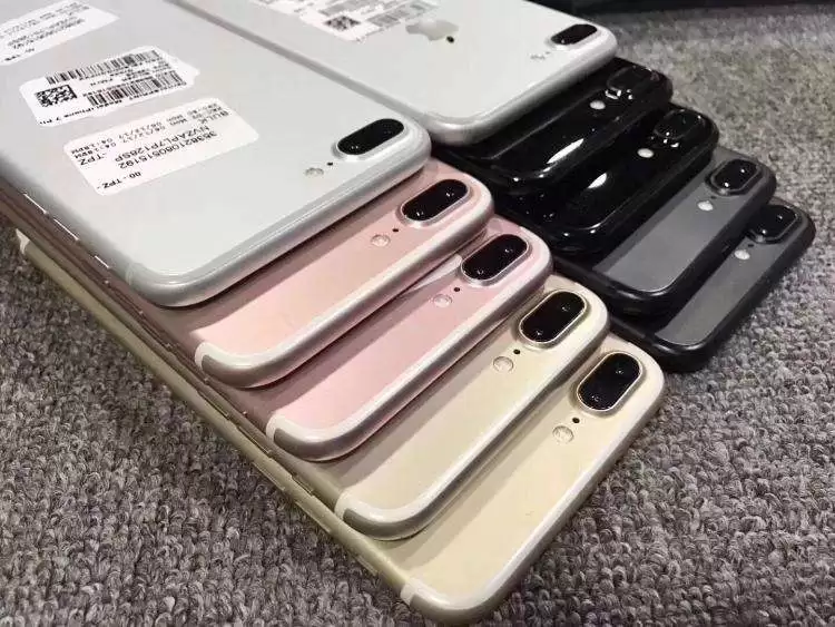 购买二手iPhone时,如何判断是否被更换过屏幕? 购买二手iPhone时,如何判断是否被更换过屏幕?