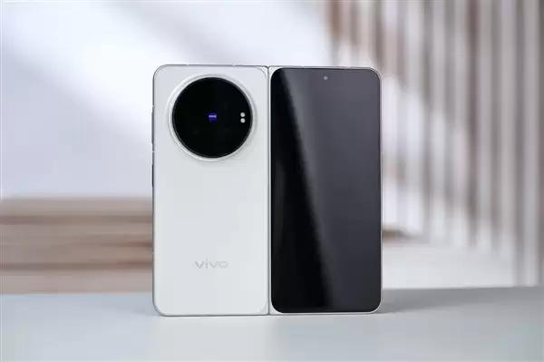 蓝厂最强折叠屏！vivo X Fold 6图赏