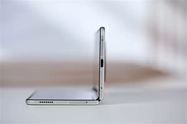 蓝厂最强折叠屏！vivo X Fold 6图赏