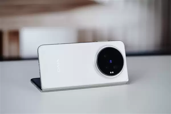 蓝厂最强折叠屏！vivo X Fold 6图赏