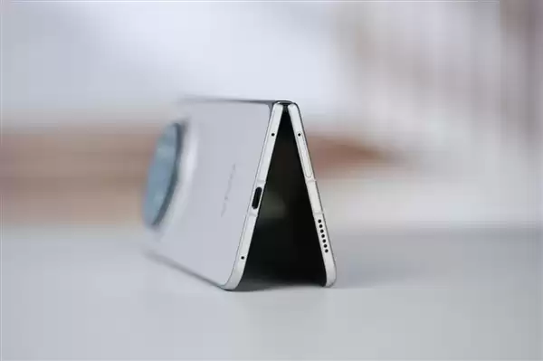 蓝厂最强折叠屏！vivo X Fold 6图赏