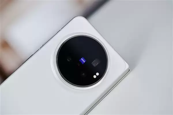 蓝厂最强折叠屏！vivo X Fold 6图赏