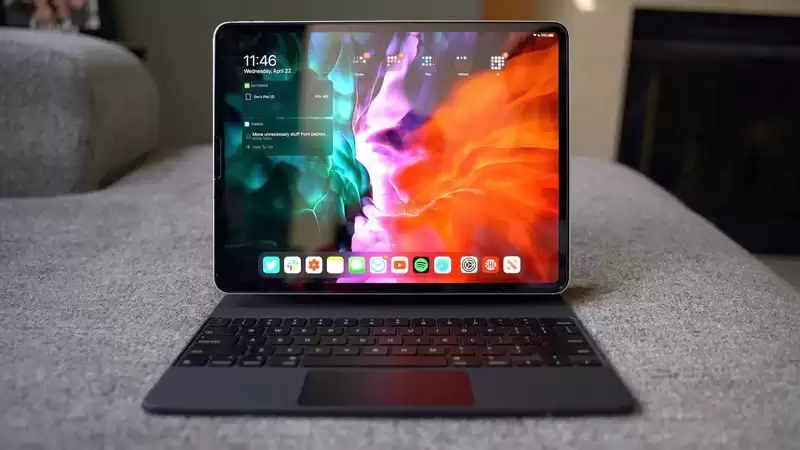 如何在已连接外接键盘的 iPad 上激活虚拟键盘? 如何在已连接外接键盘的 iPad 上激活虚拟键盘?