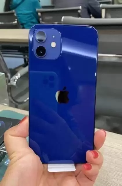 iPhone 12 蓝色实物是什么样,真的不好看吗? iPhone 12 蓝色实物是什么样,真的不好看吗?