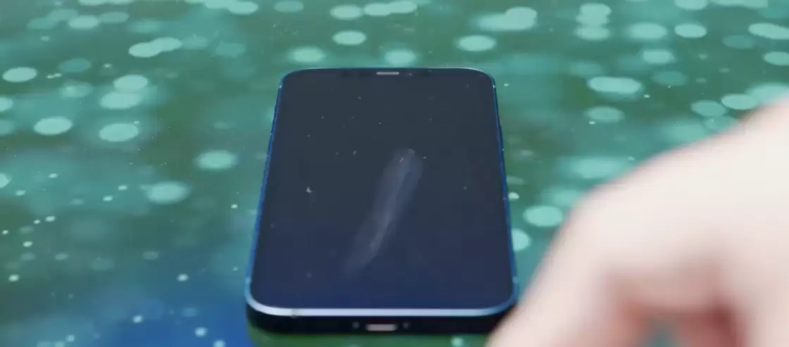 iPhone 12 Pro 屏幕素质怎么样?5G 信号表现如何? iPhone 12 Pro 屏幕素质怎么样?5G 信号表现如何?