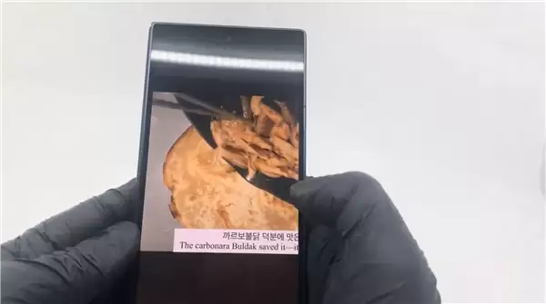 三星最强折叠屏!Galaxy Z Fold8 Ultra真机上手:折痕几乎看不见