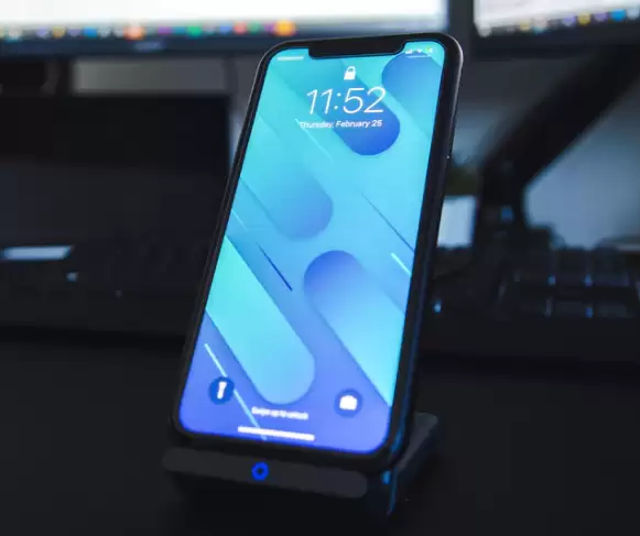 iPhone 12 锁屏密码突然变成六位或组合密码,无法进入主界面如何解决? iPhone 12 锁屏密码突然变成六位或组合密码,无法进入主界面如何解决?