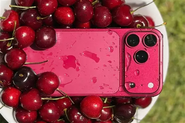 iPhone 18 Pro系列首发LTPO+技术:苹果有史以来最省电的屏幕