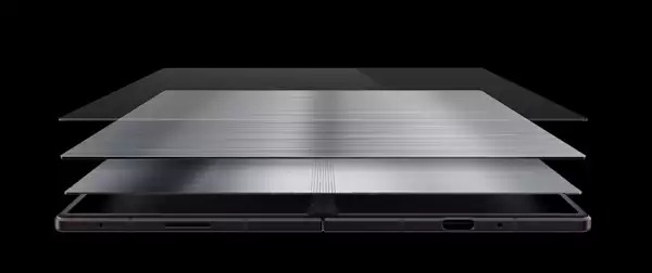 三星最强大折叠降临！Galaxy Z Fold8 Ultra发布：14999元起