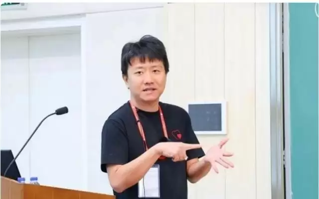 从零到双！中国籍学者登顶