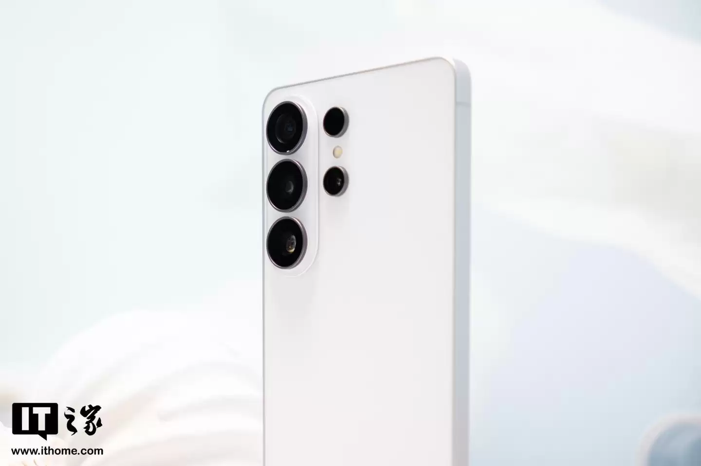 增幅约14%：曝三星Galaxy S27 Ultra手机额定5534mAh电池