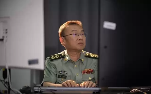 轮椅上，他为大国重器“把脉”