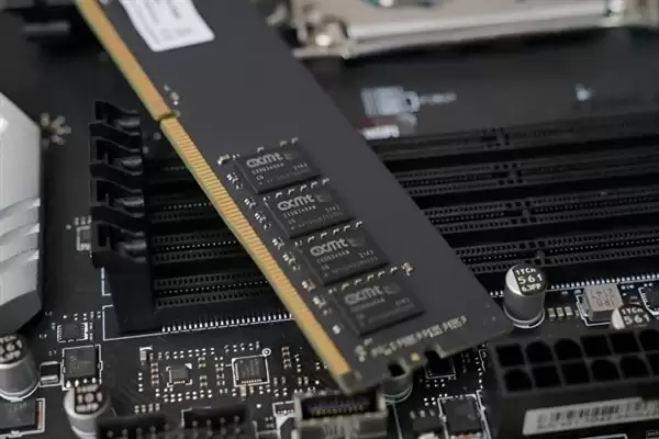 DDR5暴涨414%即将终结!三星前芯片总裁:中国DRAM扩产 明年把价格打下来