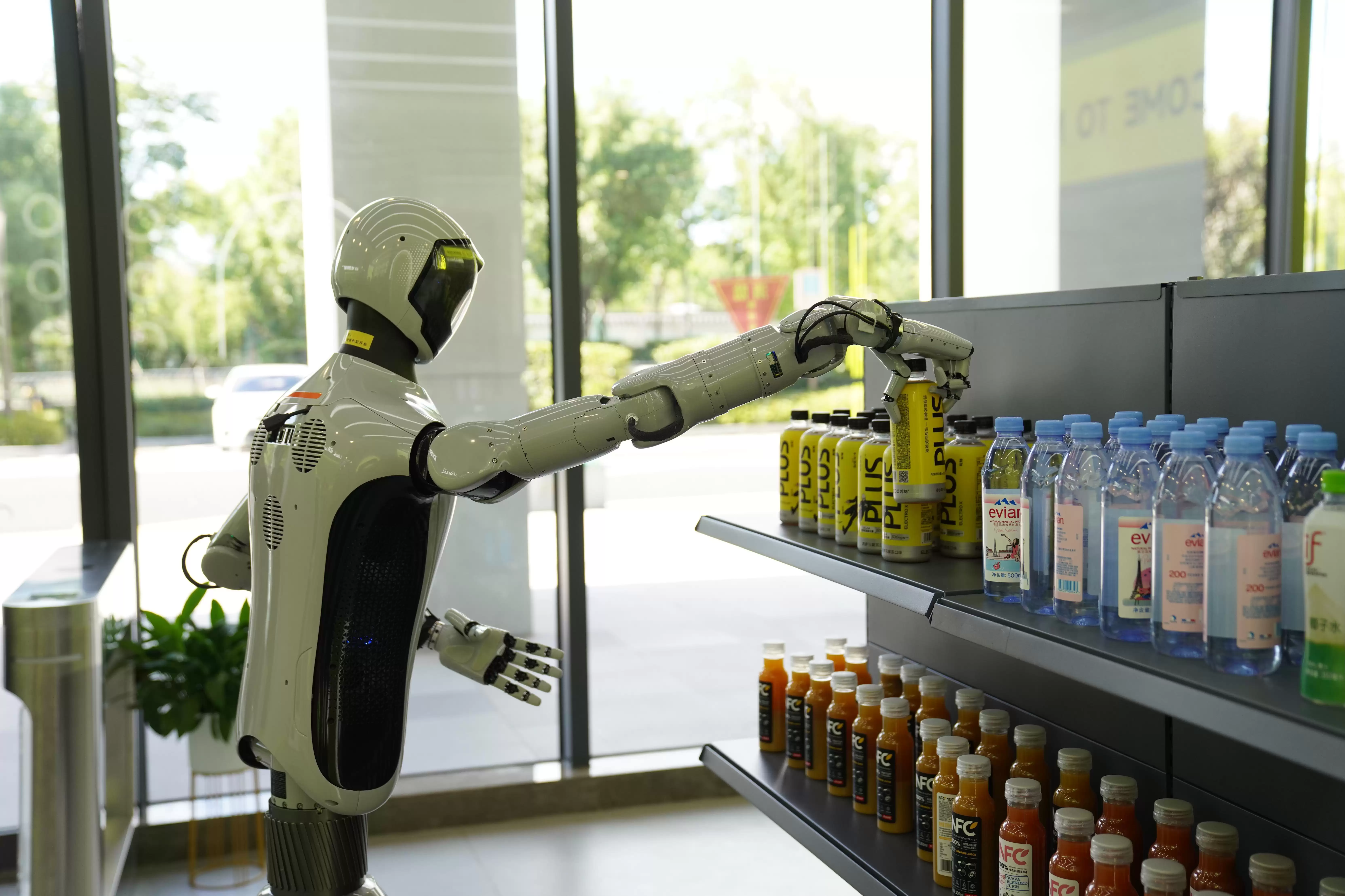 活力中国调研行|浙江人形机器人加速多场景应用