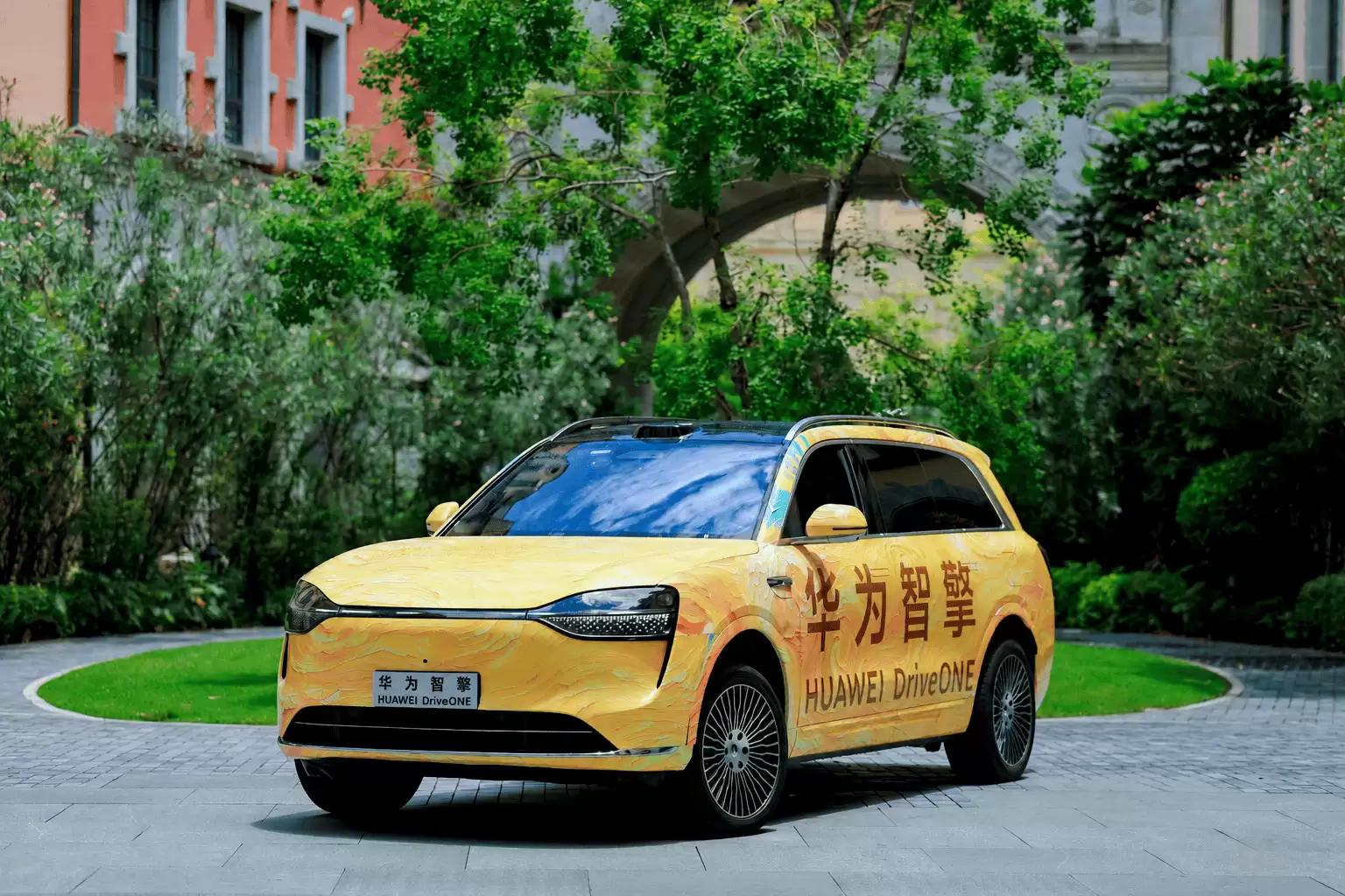 智能汽车“大脑”与“身体”协同进化，执行能力成新竞争焦点