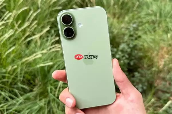 上市不到一年！iPhone17系列国内出货量反超iPhone16