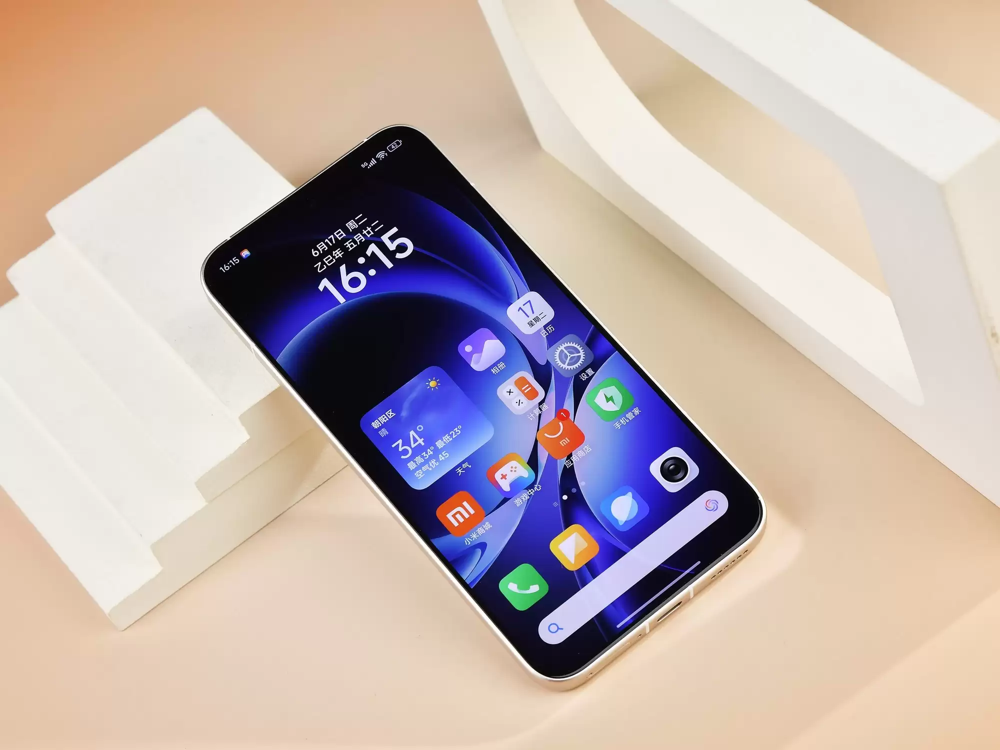 Get一点:手机用的OLED、LCD、AMOLED屏有何区别?