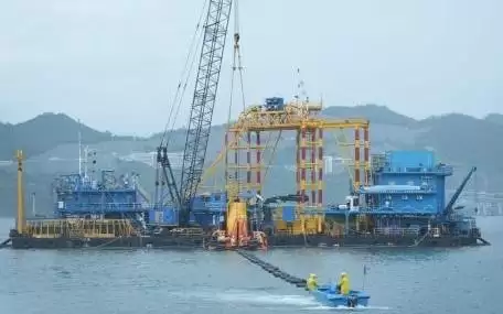 首条中柬直达海缆抵港 中国联通海上丝路拓宽