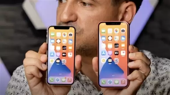 目前最轻巧的5G手机！iPhone 12 mini真机上手照