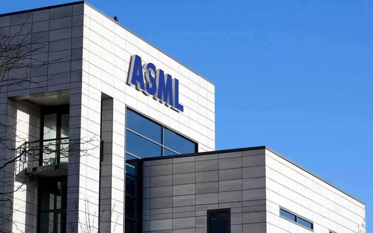 消息称ASML计划提高芯片制造设备定价，引发台积电不满